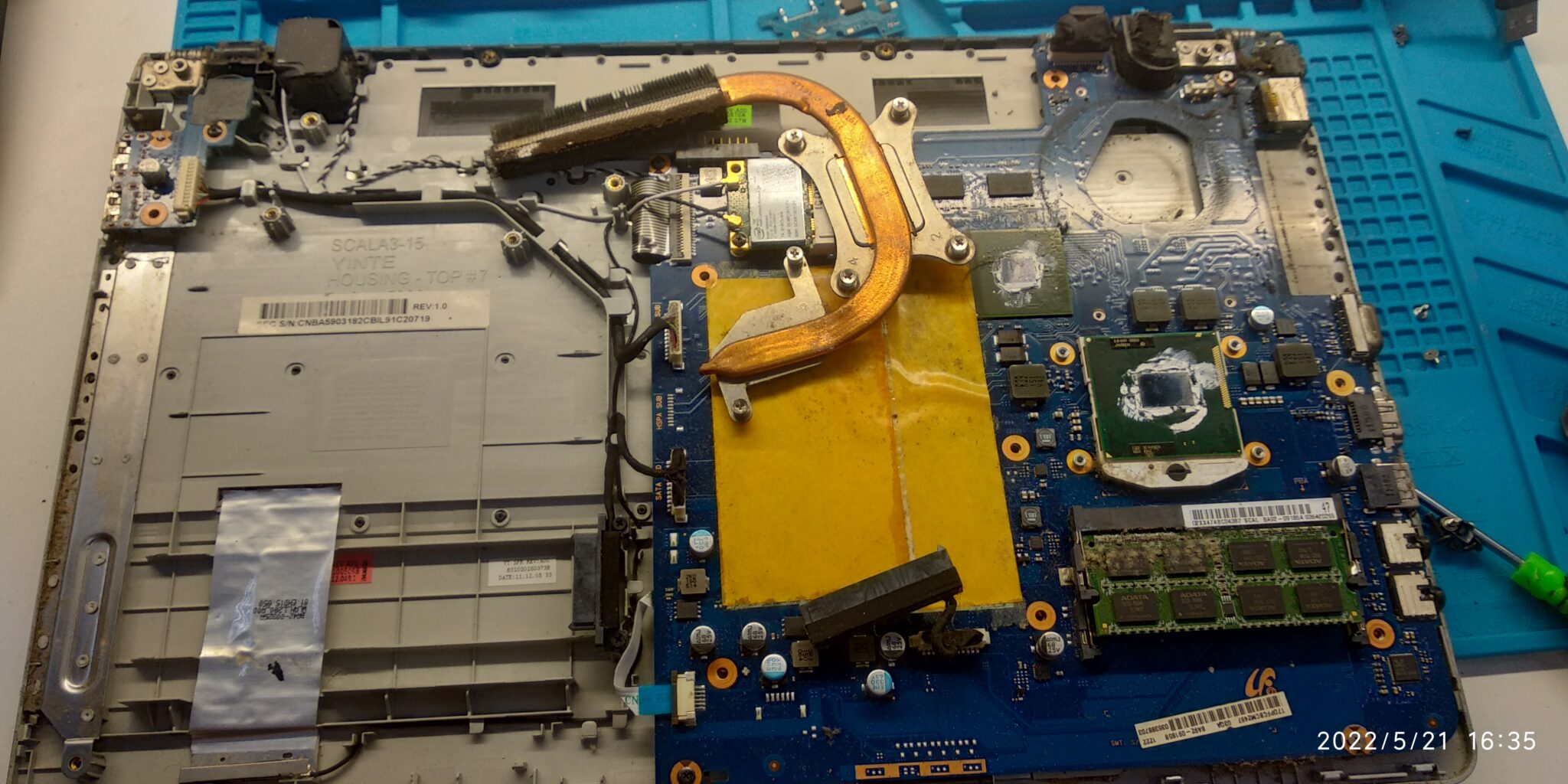 Разбор Samsung np350e7c. Схема чистка ноутбука. Сколько стоит замена термопасты на ноутбуке и чистка сколько стоит.